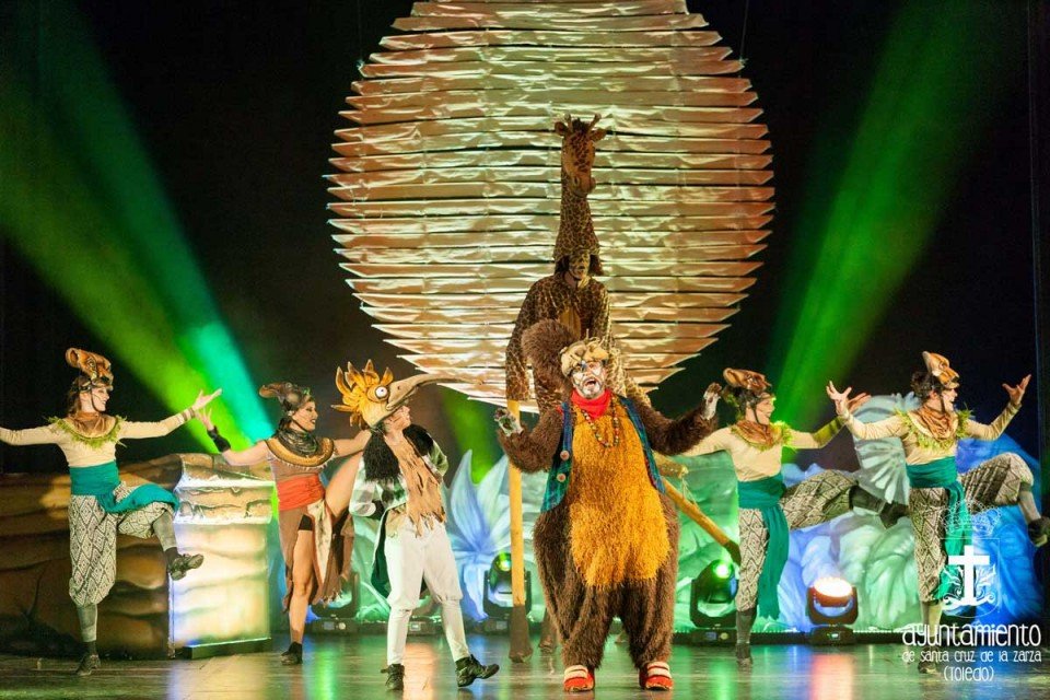 MUSICALES Y TEATROS TRIBUTO REY LEON PARA EMPRESAS,AYUNTAMIENTOS Y CENTROS COMERCIALES