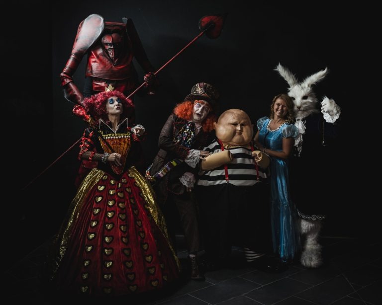 Pasacalles Alice in Wonderland
